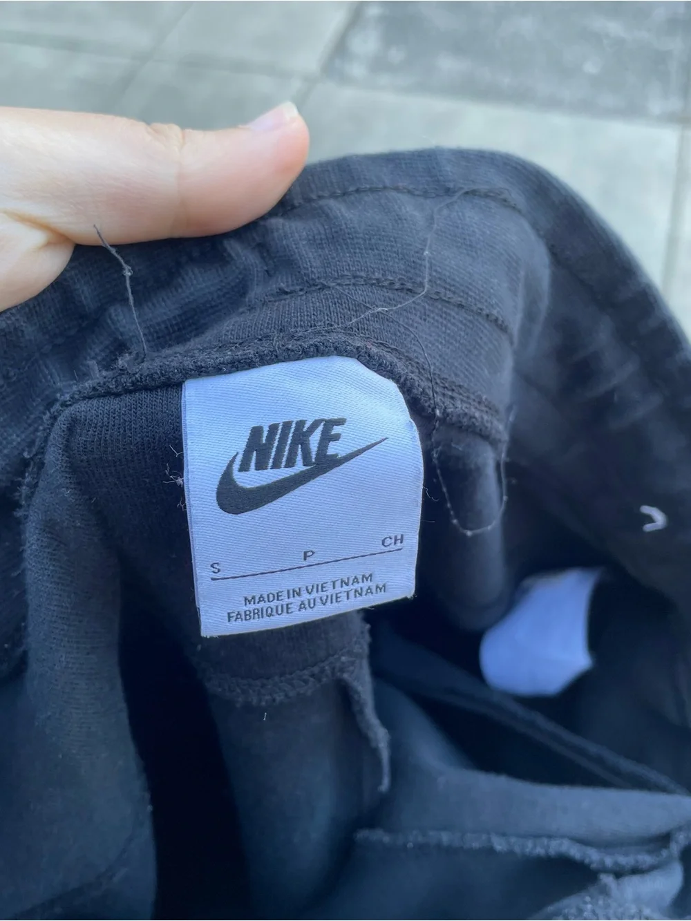 Black Nike tech fleece tapered joggers sweatpants women’s small